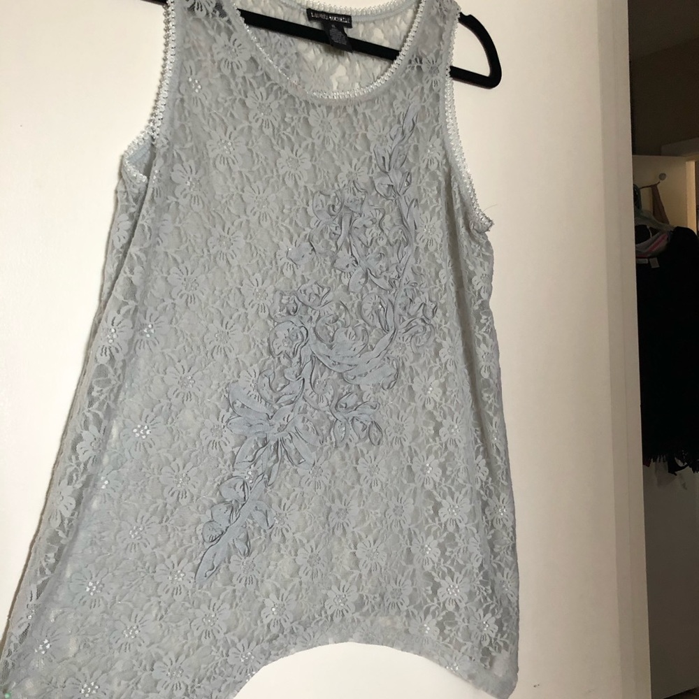 Gray lace sleeveless top